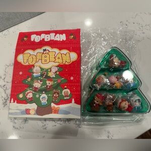 POP BEAN Winter Romance Series Box Set from POP Mart.